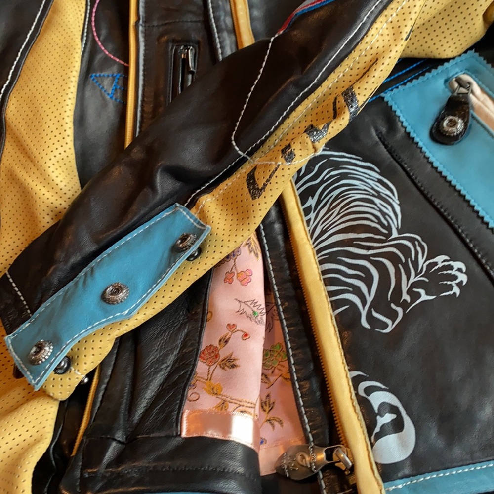 100% Leather Jacket. - image 7